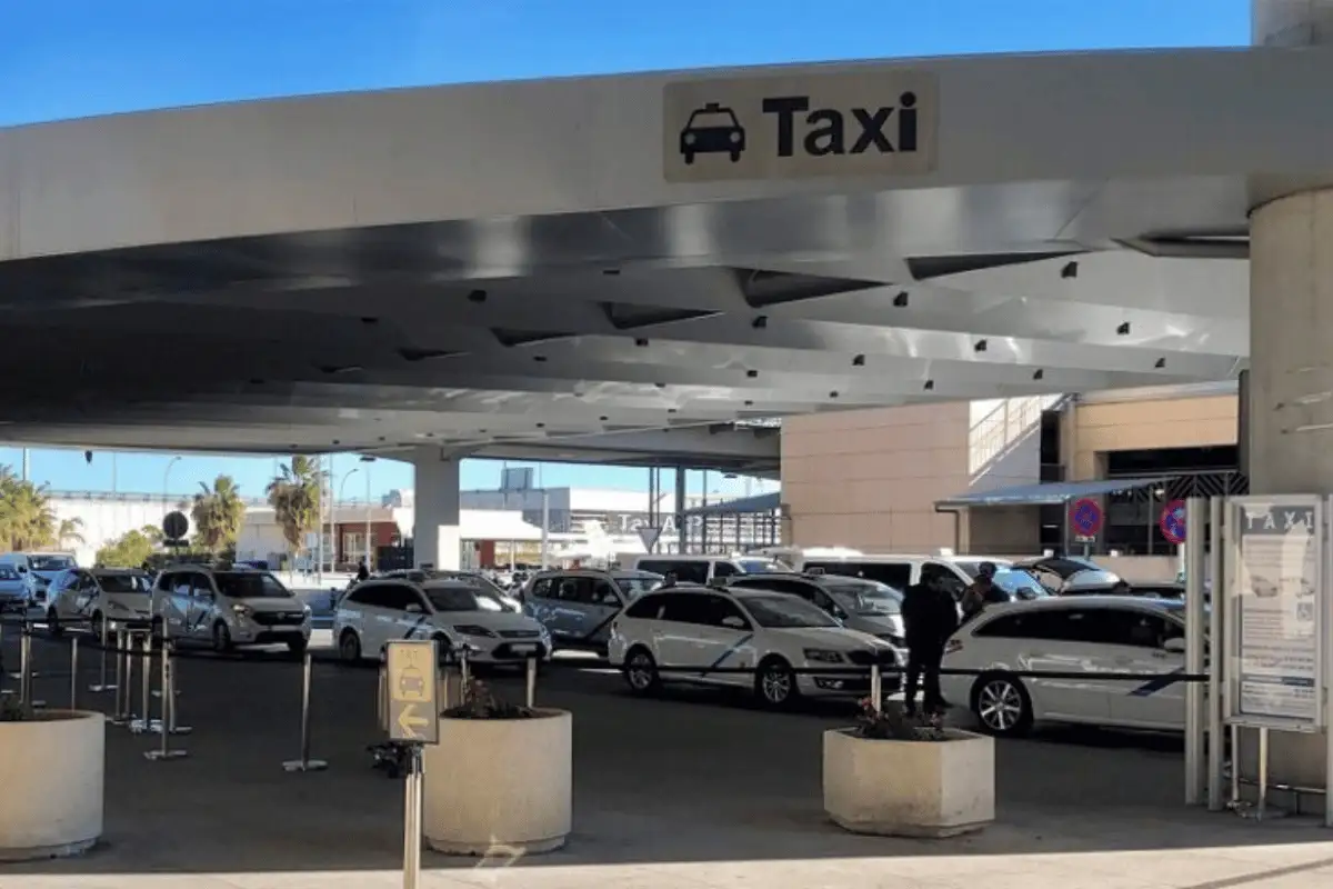 Taxi rank outside Málaga airport arrivals