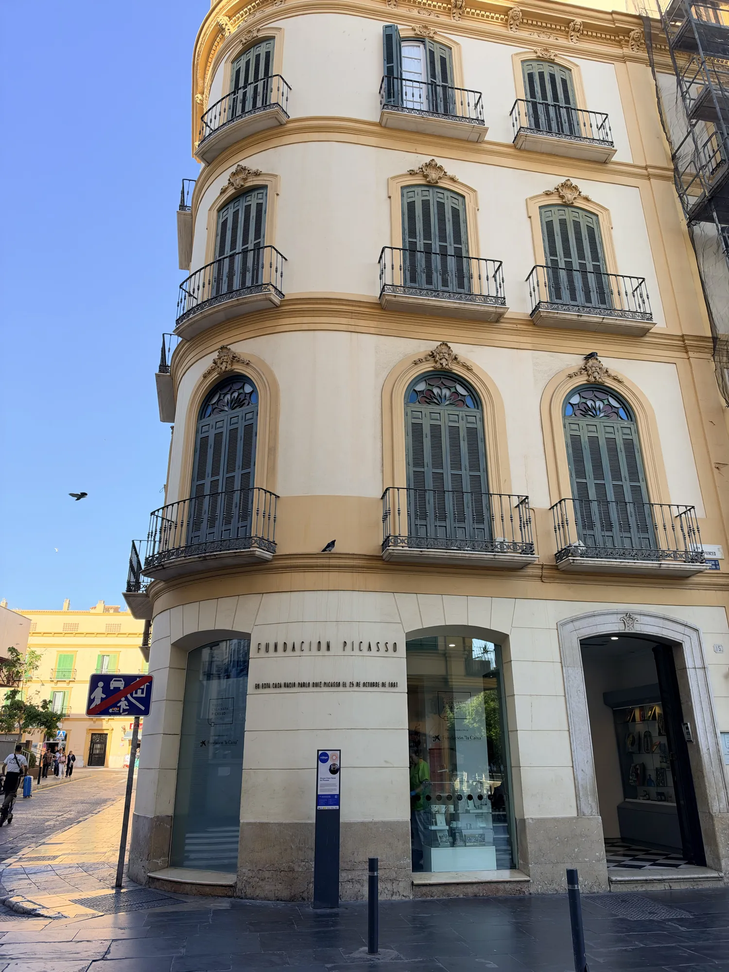 The corner of Plaza de la Merced in Málaga, with the building where Picasso was born