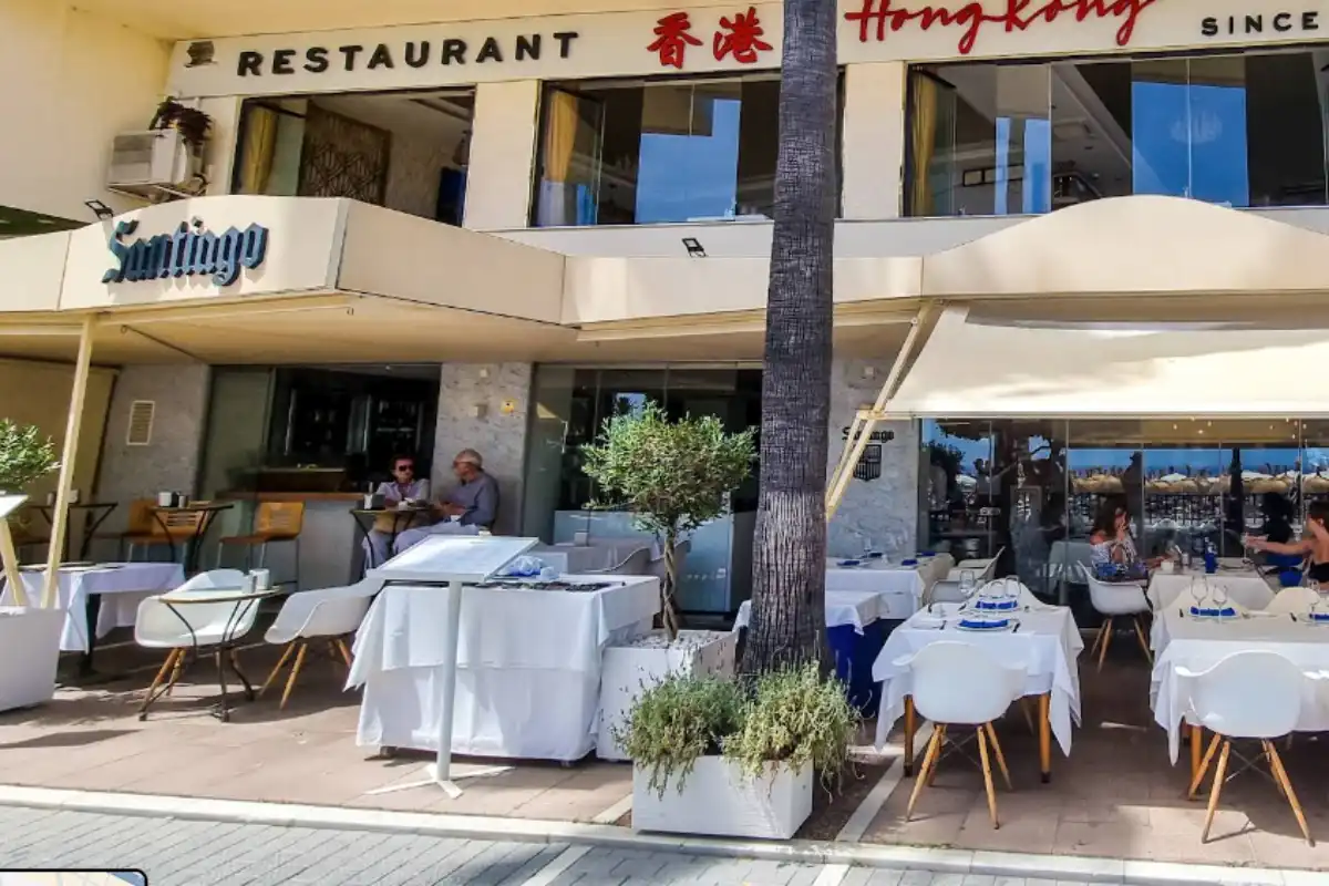 Restaurante Santiago seafood restaurant on Marbella promenade