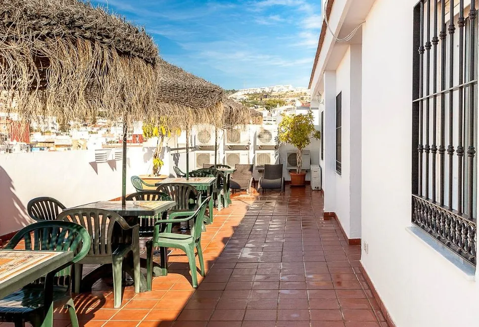Apartamentos El Cenachero self-catering apartments near the beach in Pedregalejo Malaga