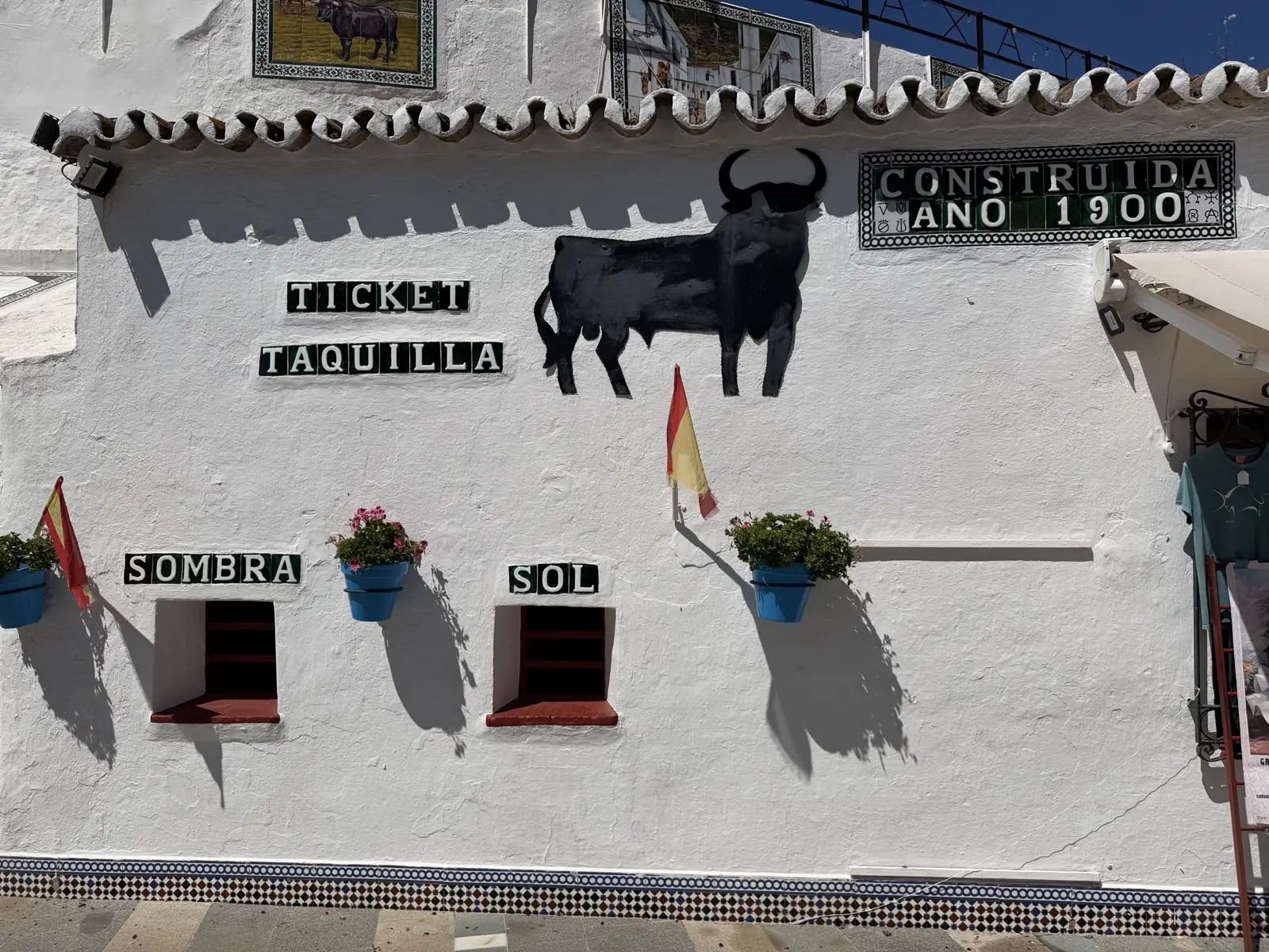 The rickety wall inside the Mijas Pueblo bullring