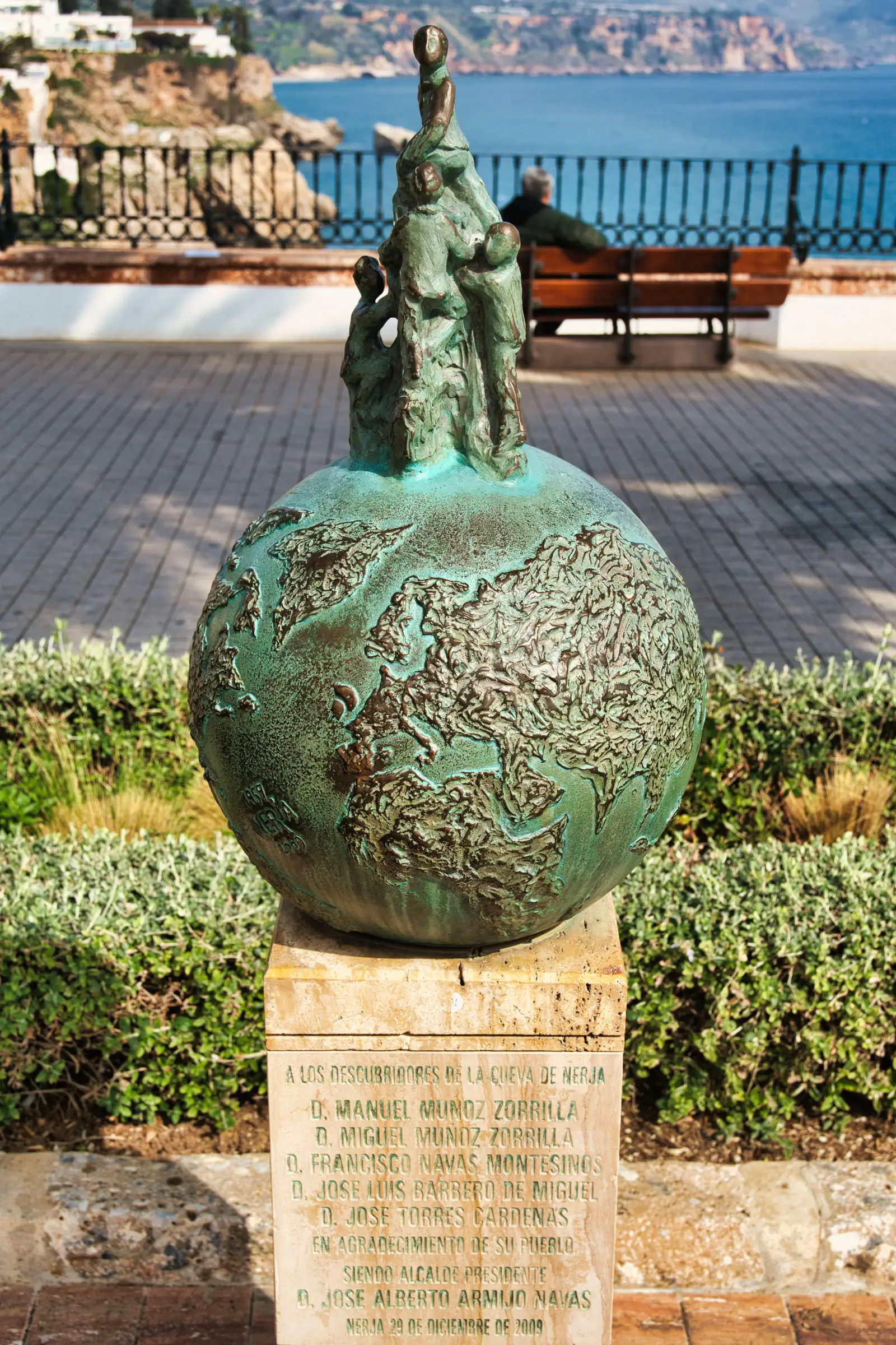 Balcón de Europa statue overlooking the sea