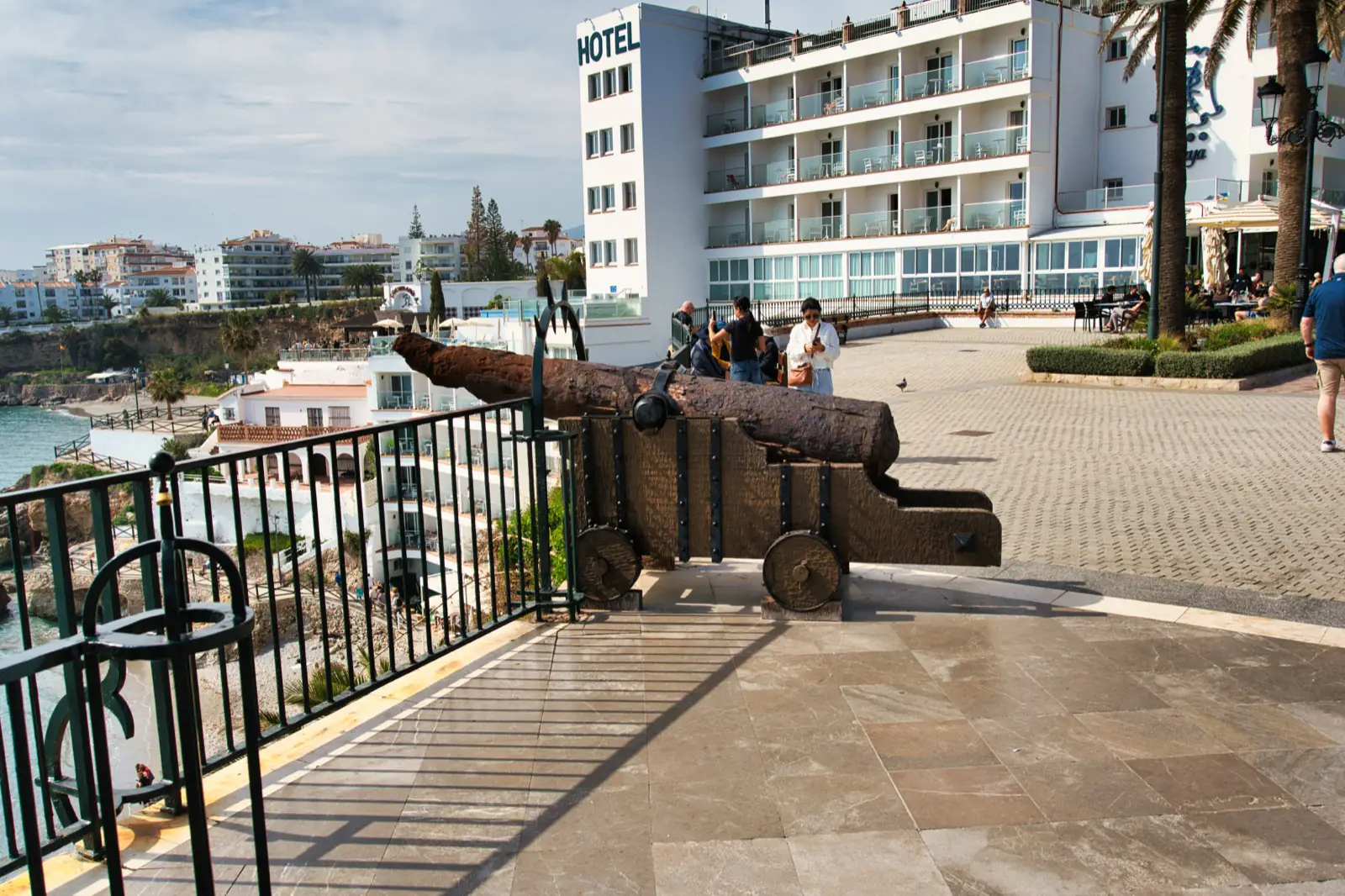 Canon at Balcón de Europa