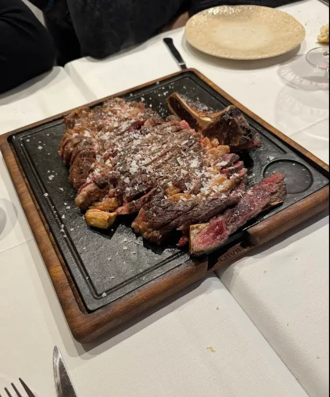 Almocábar traditional rabo de toro