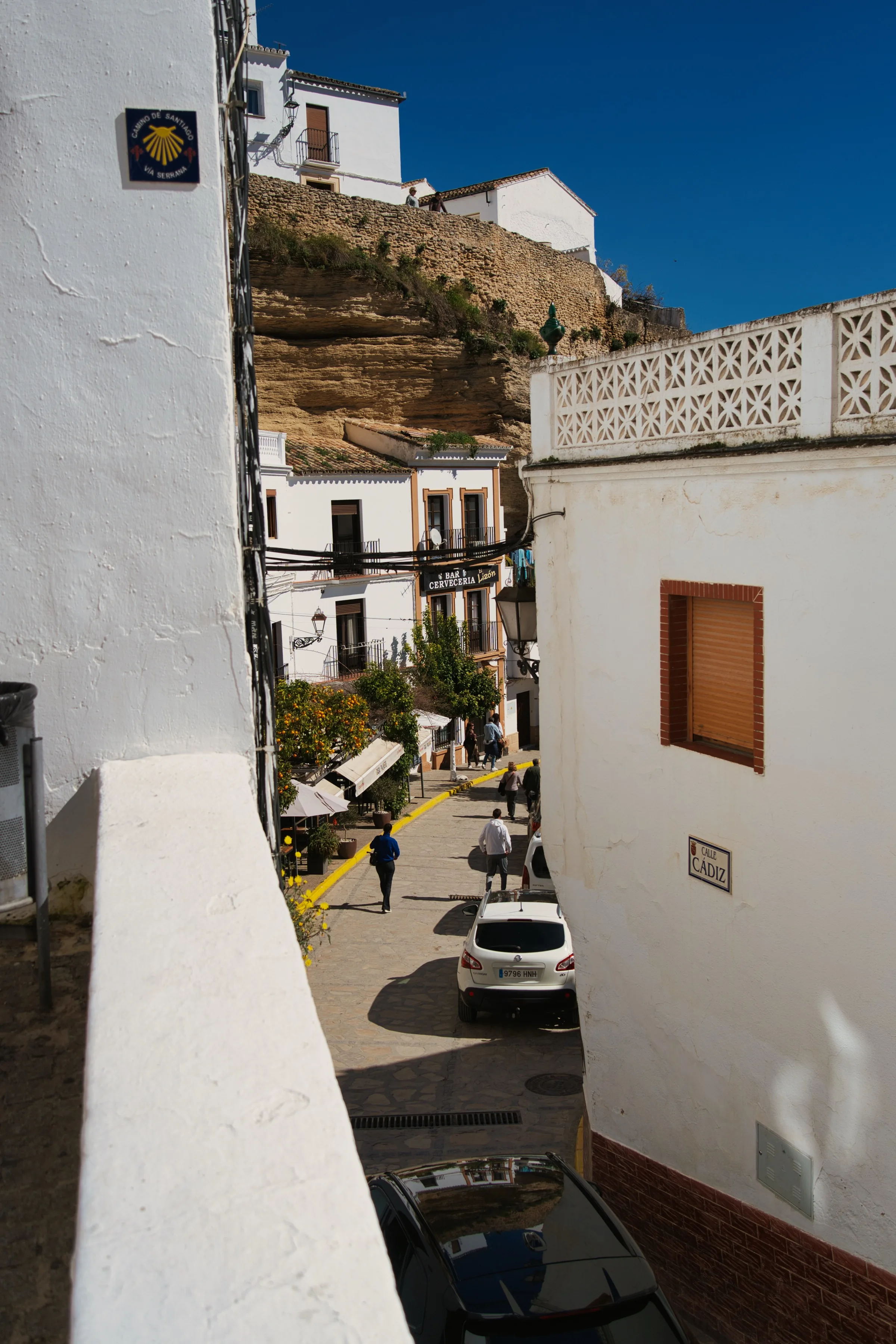 Setenil street from above