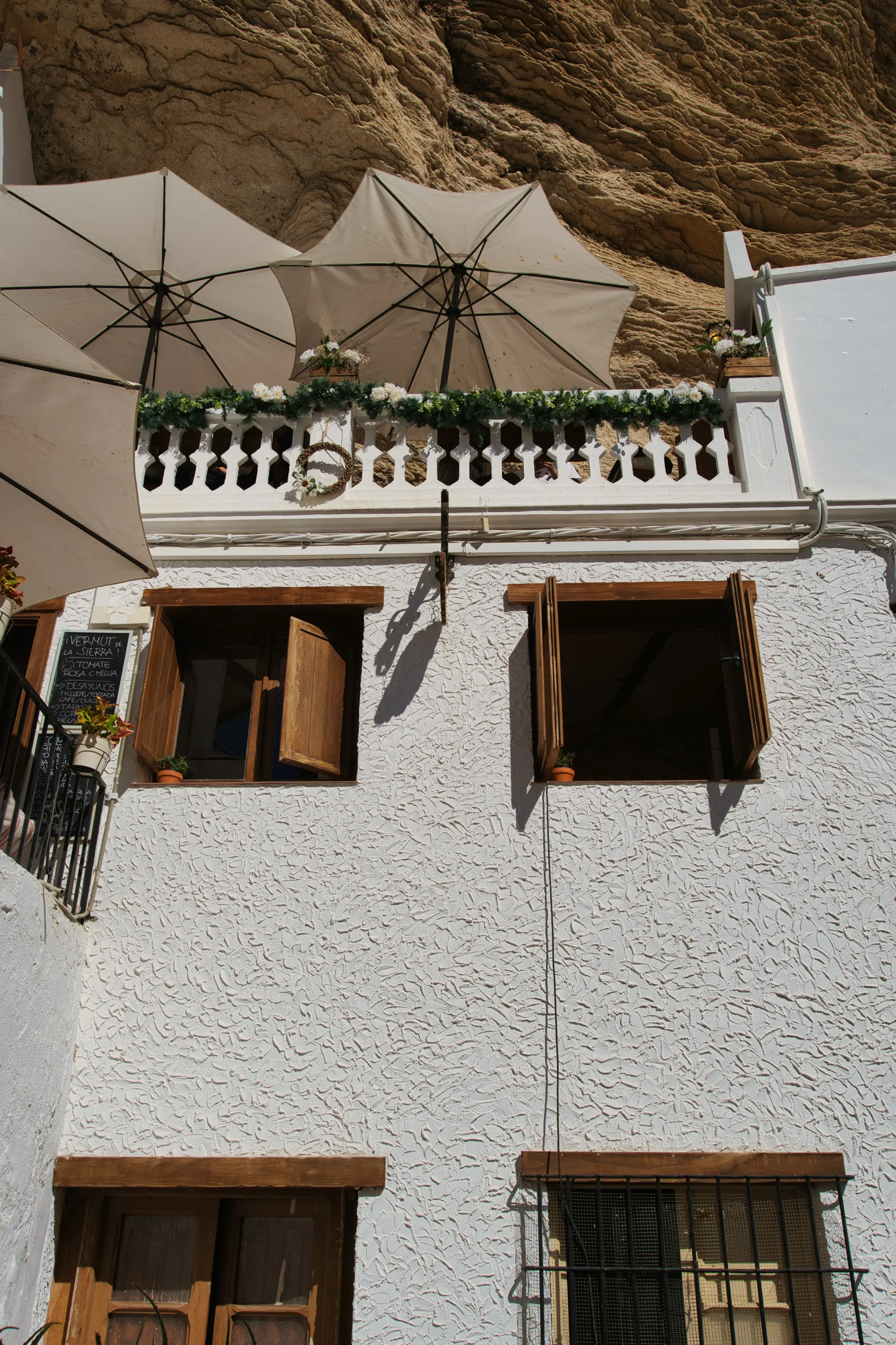 Street scene in Setenil